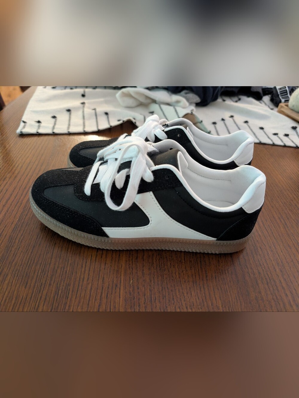 Ladies NWOT GAT style Black and White Sneakers Size 7